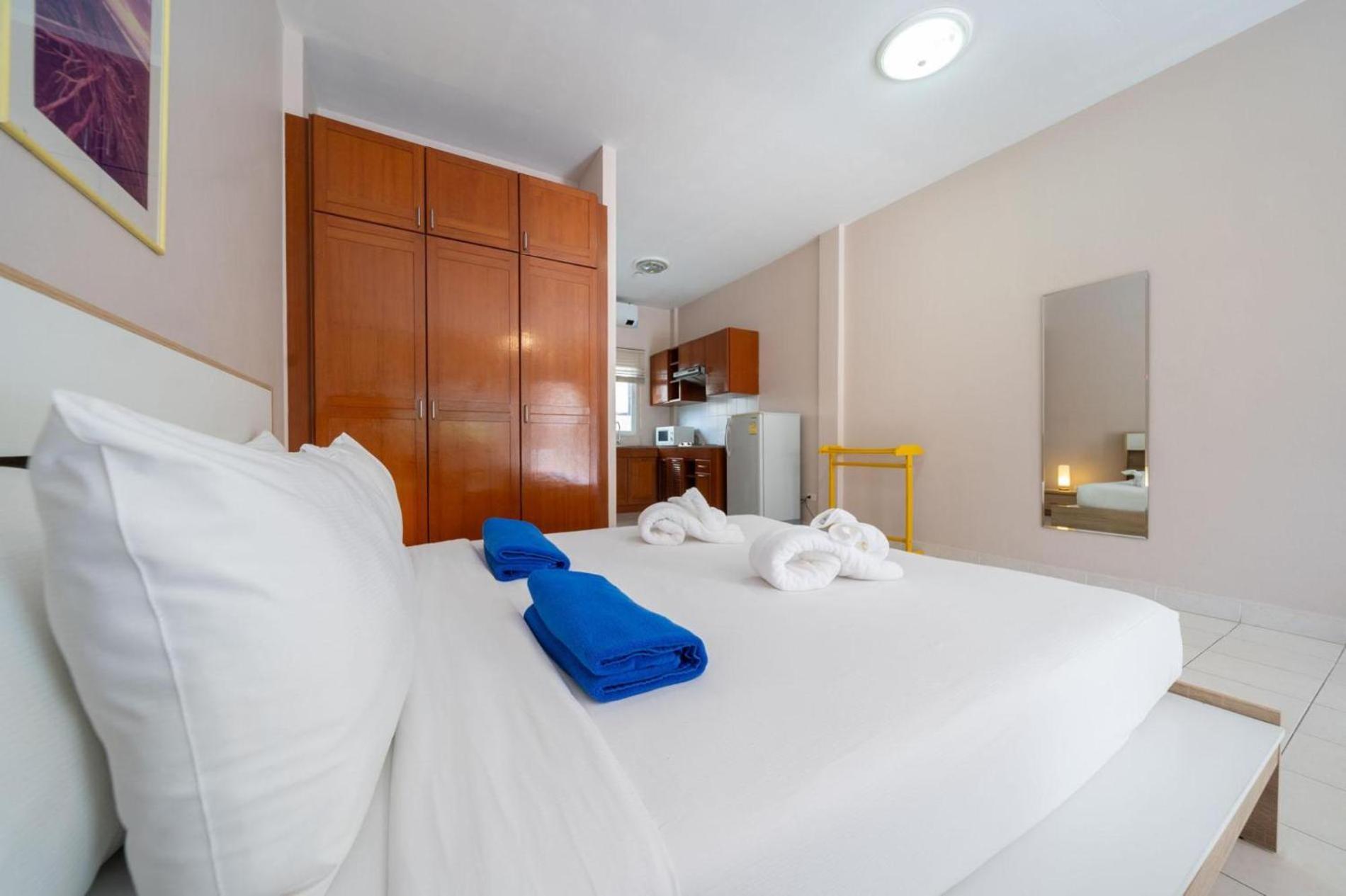 Jungceylon - Quiet Location, Pool, Maid Villa Patong