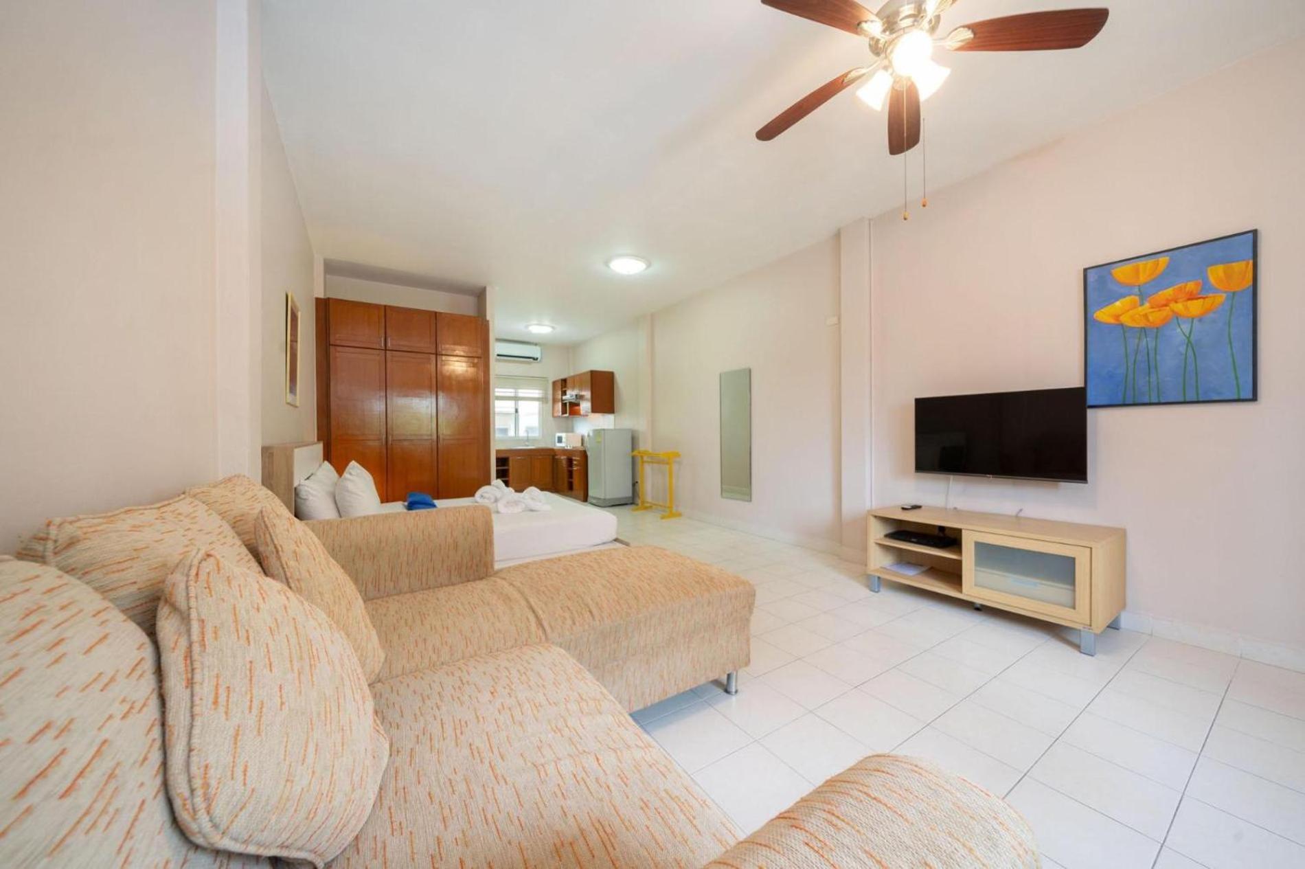 Jungceylon - Quiet Location, Pool, Maid Villa Patong